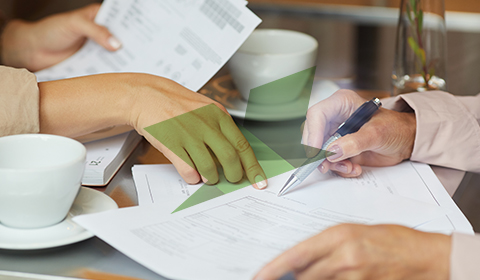 Claves para elaborar y revisar contratos mercantiles: protégete desde la letra pequeña